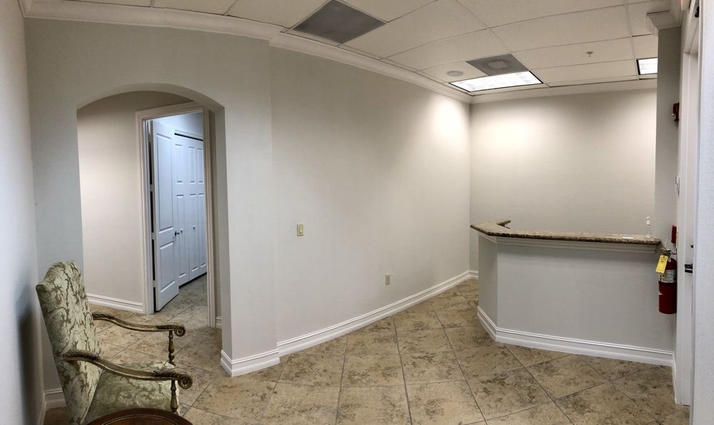 Vanderbilt Galleria : 9010 Strada Stell Ct, Naples, FL 34109